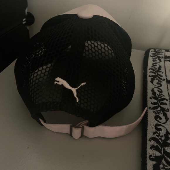 Puma woman’s Baseball Hat - Picture 3 of 4